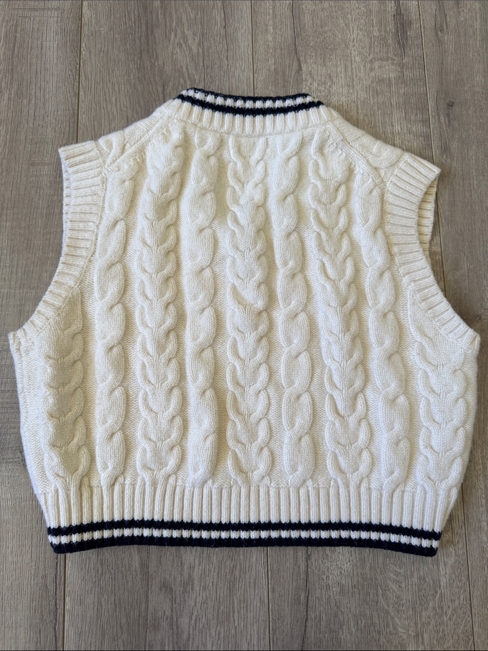 Sunday Best Winston Cable Knit Cropped Sweater Vest White Size 2XS Merino Wool - Picture 6 of 8